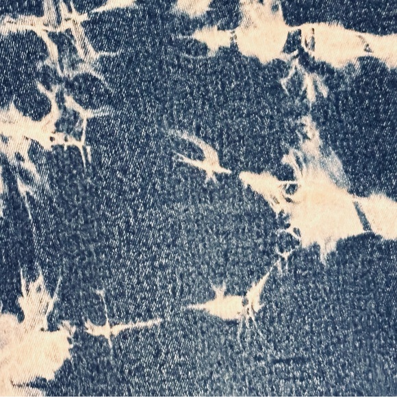 Revolt Jeans Blue and Gold Stitch Denim Women’s Plus Size 26 Tie-Dye Shorts - Picture 3 of 12